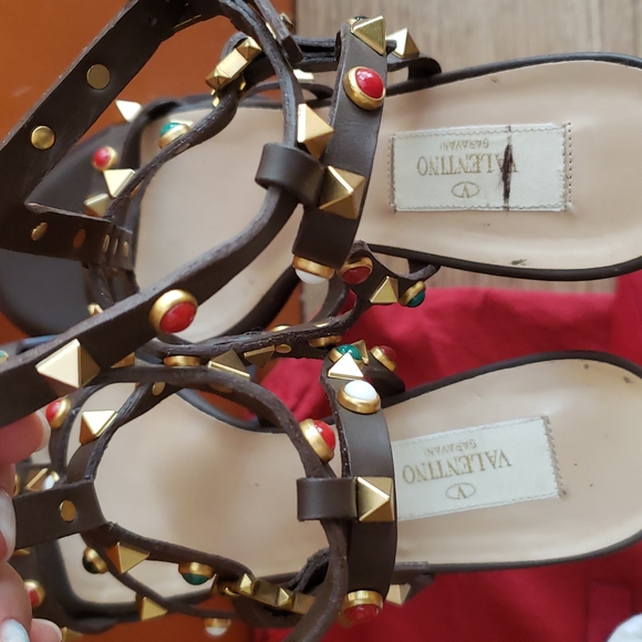 Valentino Garavani Rockstud block heel sandals **Rare, LIMITED edition - Picture 14 of 14